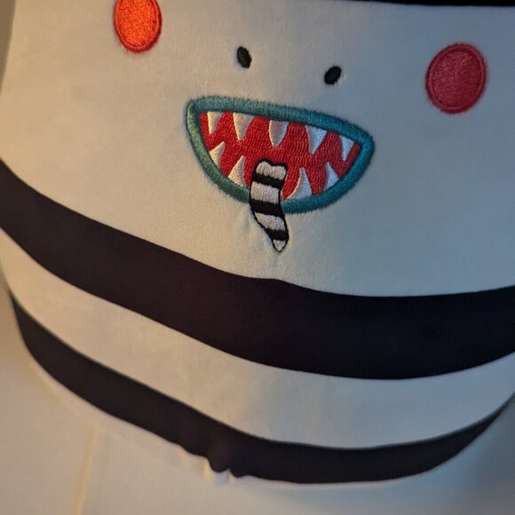 NWT 10" Sandworm Squishmallows Beetlejuice Halloween Plush Film Monster Goth NEW - Picture 3 of 11